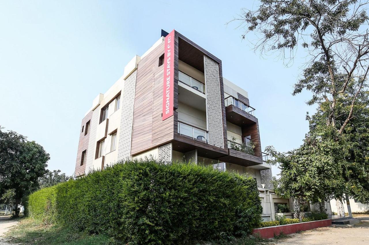 גורגאון Collection O Motif South City 1 Near Appu Ghar מראה חיצוני תמונה